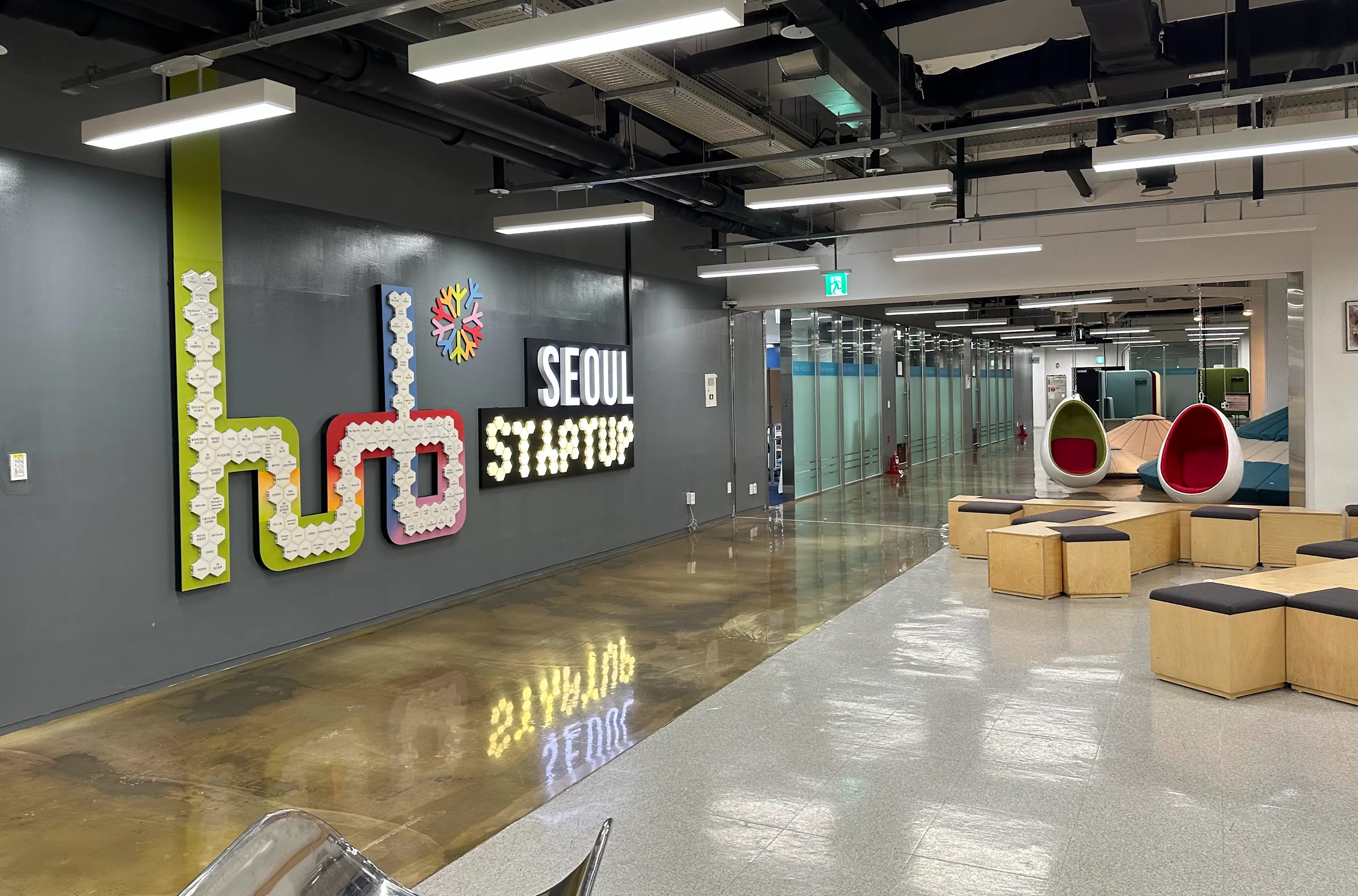 コワーキングスペースは「Seoul Startup Hub」が良かったです