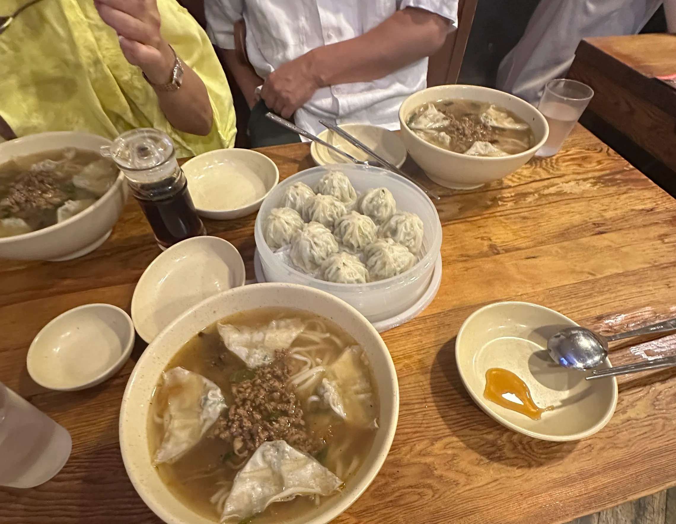 有名な明洞餃子。餃子というかグクス(麺)が有名ですよね